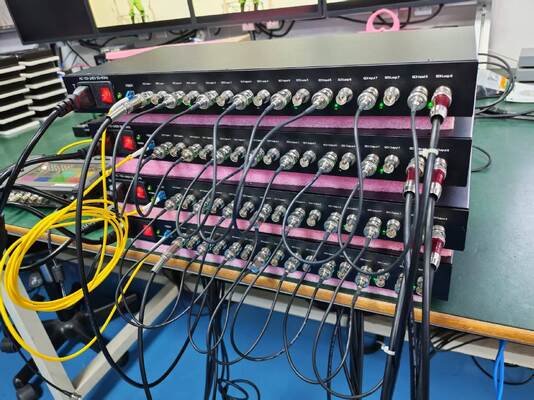 8 Kanäle 3G SDI Glasfaserwandler fournisseur