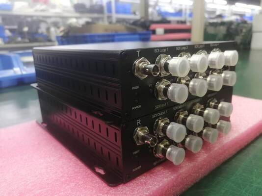 4 Kanäle 3G SDI-Eingang mit IP-Netzwerk Mehrsignalübertragungsgeräte über ein Glasfaserkabel fournisseur