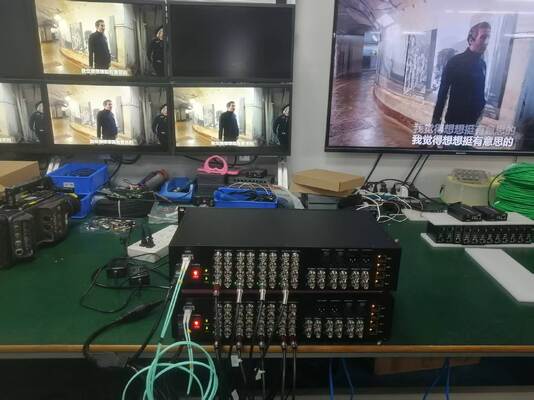 16x 12G Eingänge, 6x 12G Rückkanäle, Dual Audio und 4x 10G Netzwerkanschluss Glasfaserbox fournisseur