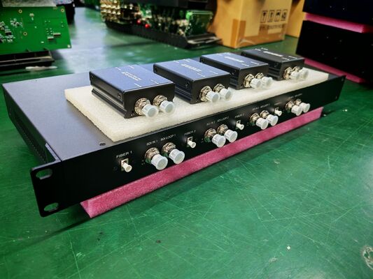 12G SDI Digital Broadcast Video über Singlemode-Glasfaser 1TX 4RX fournisseur